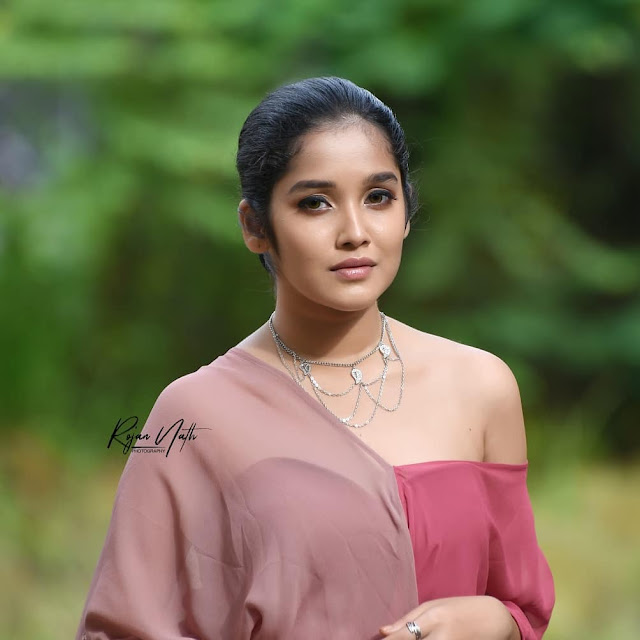 Anikha Surendran sizzles in a stunning hot photoshoot, showcasing beauty and confidence.