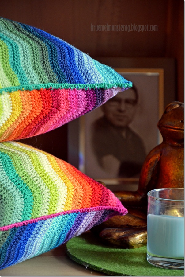 Ripple Cushion (2)