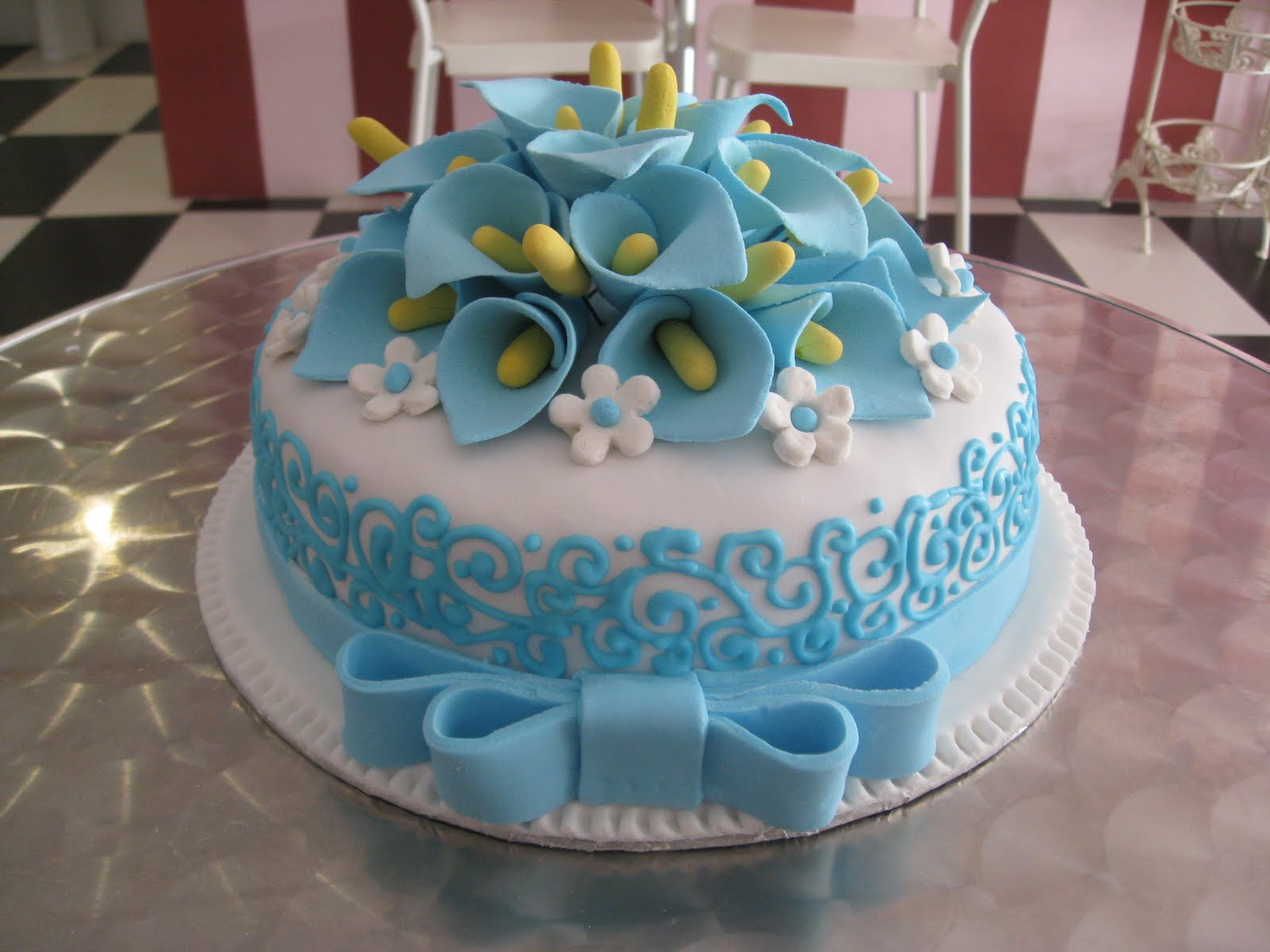 .: Kek Fondant Untuk Hantaran