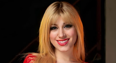 Kitty Locane protagonista de “Mi suegra o yo” en el teatro La Casona.