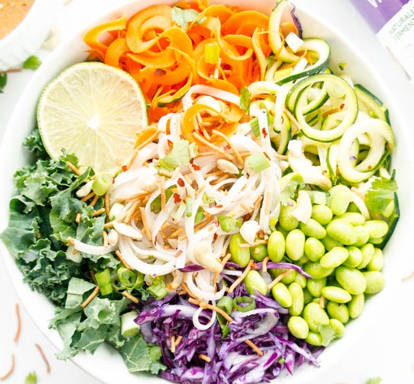 crunchy thai noodle salad #vegetarian #zoodles