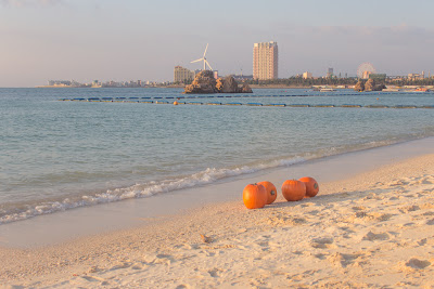 Shannon Hager Photography, Pumpkins on the Beach, Okinawa, Araha Beach