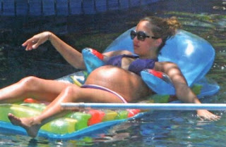 Jessica Alba Pregnant Bikini