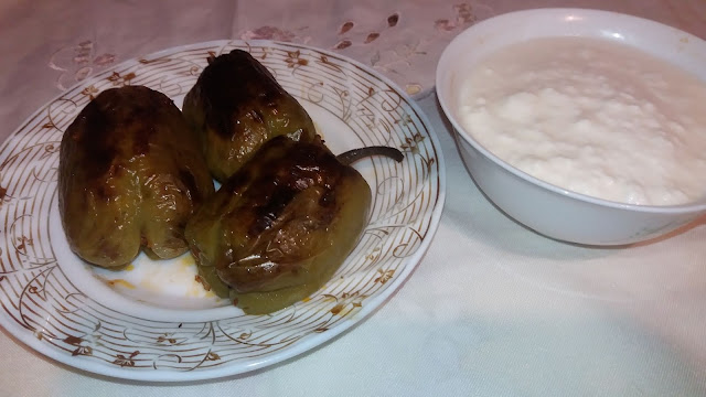 FIRINDA  DOLMA  BİBER