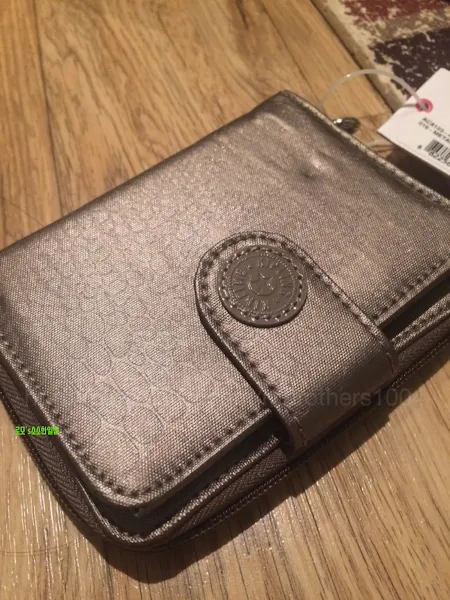 키플링(Kipling) 미국 공홈 직구, 키플링, 키플링 직구, 키플링 반지갑, kipling, New Money Embossed Metallic Wallet Metallic Pewter Croc, 키플링 클러치, kipling, eyton Metallic Wristlet Champagne Metallic, kipling usa직구, 키플링 크로스백, New Tarah Handbag Grey Metallic