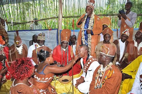 Shock as popular lawmaker jilts church, weds her man in a shrine (photos)