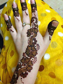 a beautiful mahendi design