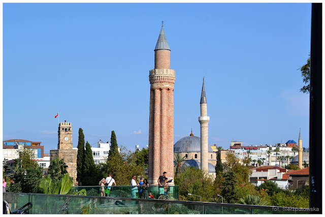 Minaret Yivli w Antalyi