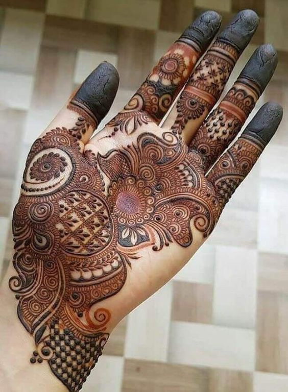 front hand mehndi design