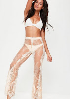 https://www.missguidedfr.fr/pantalon-nude-premium-en-dentelle-10051655