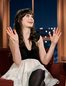 Zooey Deschanel Beautiful Hollywood Actress 2012 http://hollywoodactress2012.blogspot.com