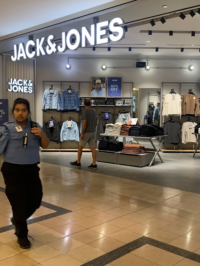 Jack & Jones - Sherway Gardens Etobicoke