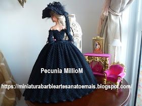 Vestido de Época em Crochê Para Boneca Barbie - Sra. Inglesa do Séc. XVIII Por Pecunia MillioM 2