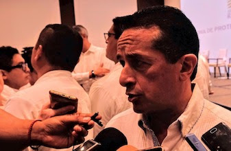 Carlos Joaquín califica como polémicas las condiciones de la encuesta del Aeropuerto CDMX 