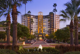 Park La Brea Apartments 