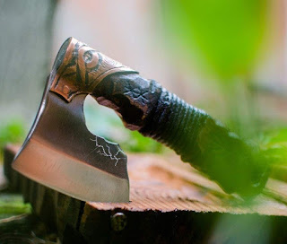 Straight-Razor-Warrior-Axe-In-Viking-Celtic-Nordic-Style-By-Magic-Ethnics-AWESOME