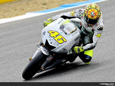 Wallpaper Valentino Rossi with new Costums 