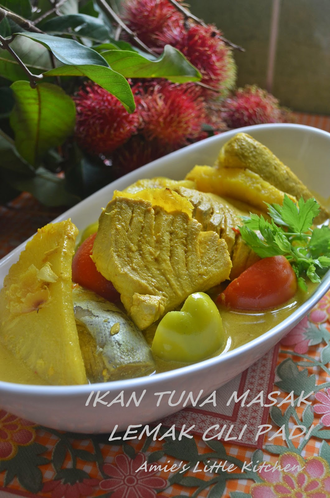 AMIE'S LITTLE KITCHEN: Ikan Tuna Masak Lemak Cili Padi