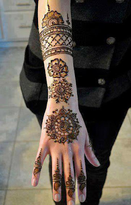 good mahendi design image