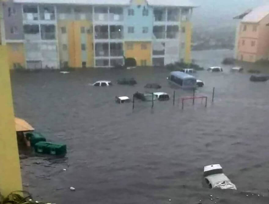 30 Shocking Pictures That Show How Catastrophic Hurricane Irma Is - The Flooding In St Martin