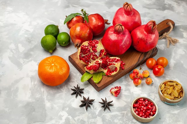 12 Pomegranate Health Benefits