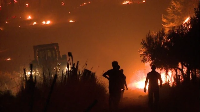 154 πυρκαγιές σε όλη τη χώρα - Τρεις συλλήψεις για εμπρησμούς