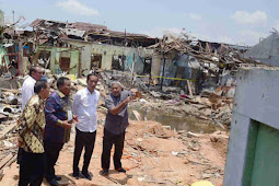 Jokowi Kunjungi Lokasi Ledakan Bom Bunuh Diri di Sibolga