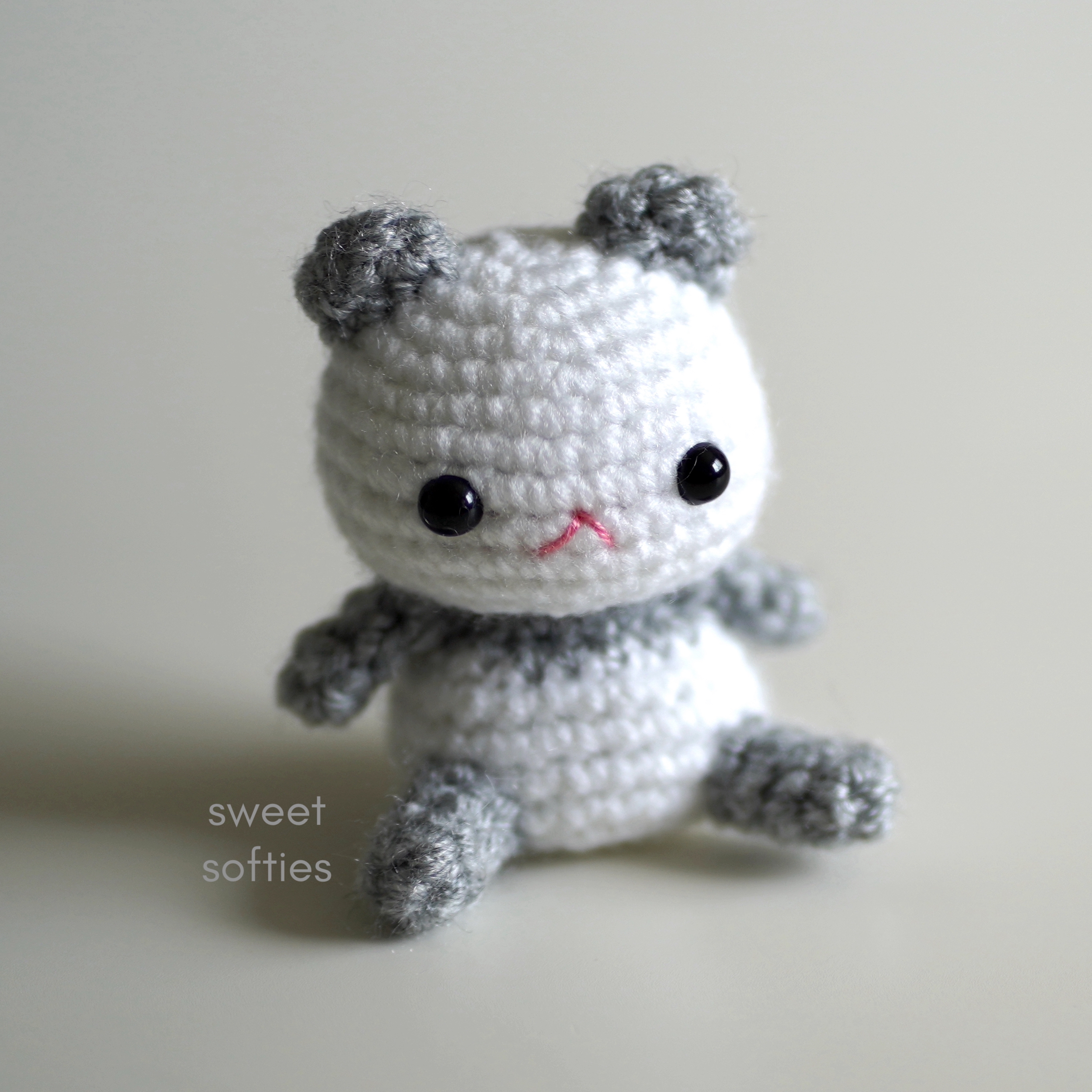 Petite Panda · Free Amigurumi Crochet Pattern - Sweet Softies