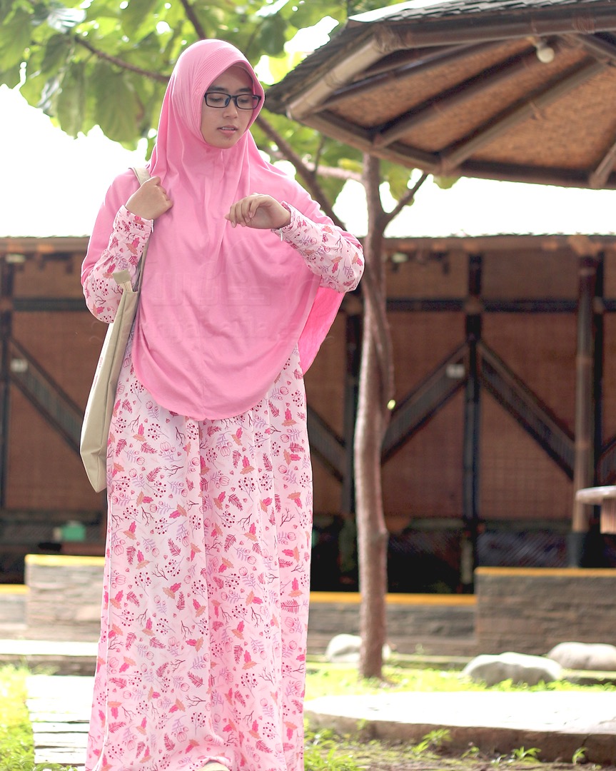 Hijab Alila: Gamis FLORAL