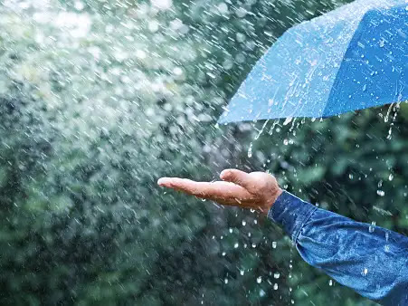 5 TIPS TO STAY HEALTHY DURING RAINY SEASON