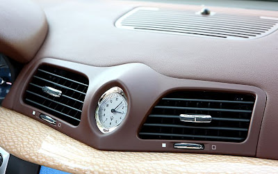 2011 Maserati Granturismo Convertible Dashboard View