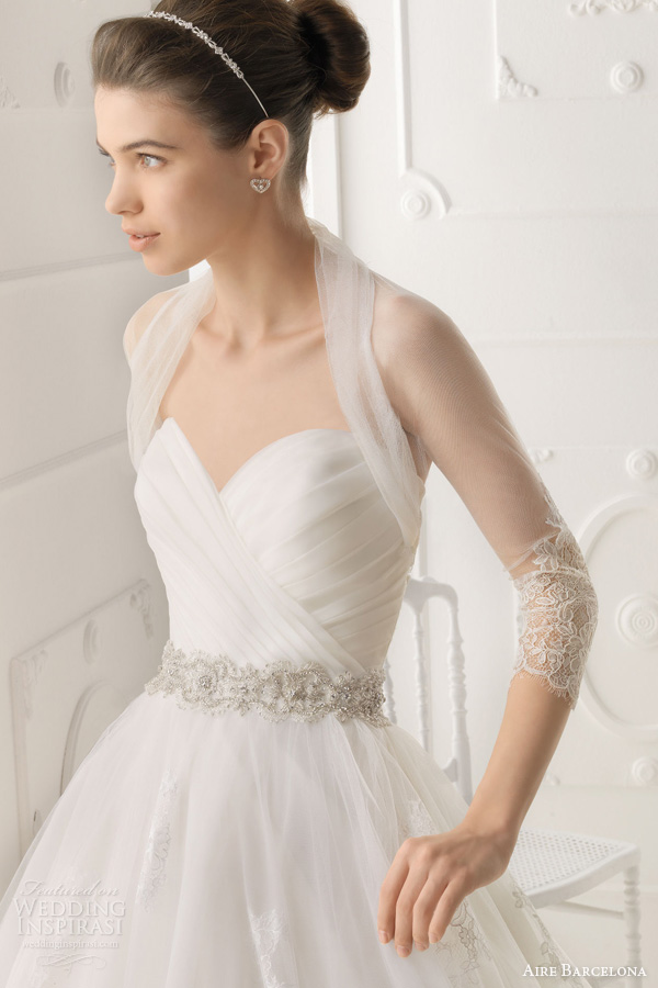 Aire Barcelona Vintage 2014 Bridal  Collection Lace 