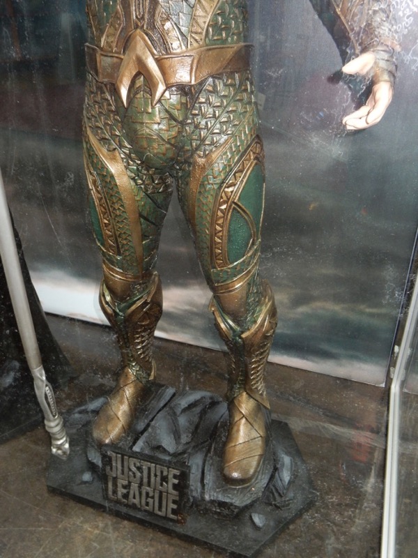 Justice League Aquaman costume legs detail