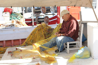 Pécheurs sur l'ile de Paros