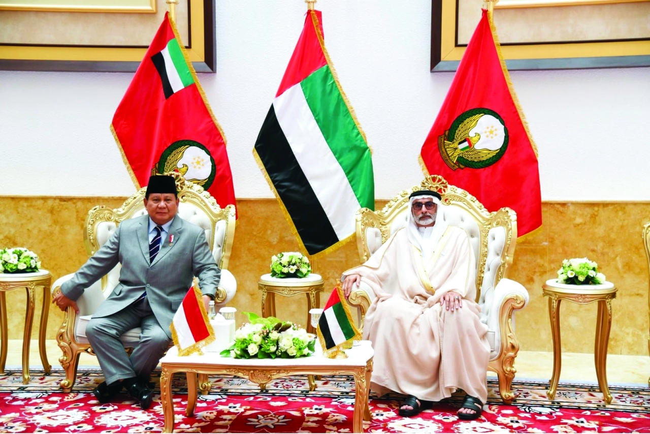 البواردي ووزير الدفاع الاندونيسي
