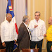 Presidente Abinader califica de héroes a bomberos forestales