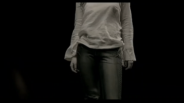 ANNA from BON BON BLANCO in a MV of song VACANCE NO KOI