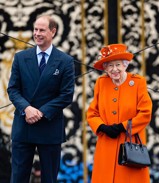 Queen Launches Commonwealth Relay 2022