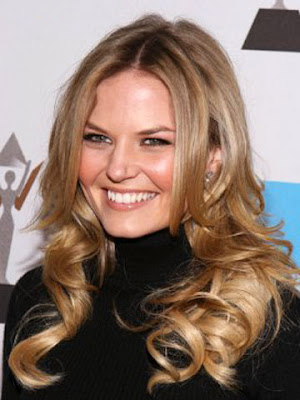 Long-Trendy-Hairstyles-2011-Wavy-Hair-Jennifer-Morrison