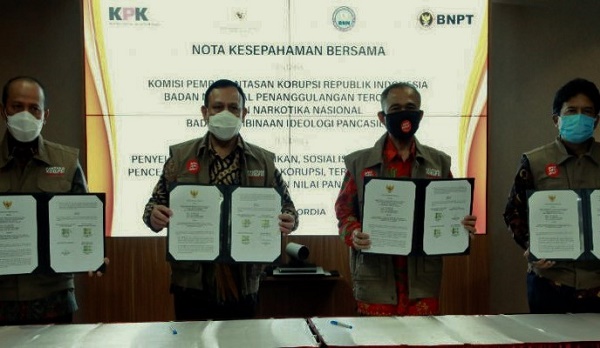 Bertukar Informasi dan Data, KPK MoU dengan Tiga Lembaga