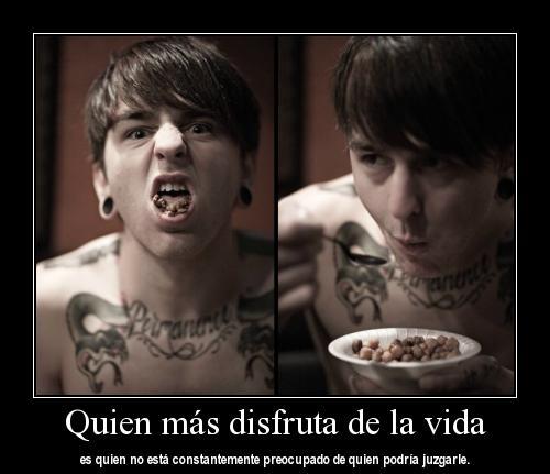 Imágenes con frases para Facebook emo