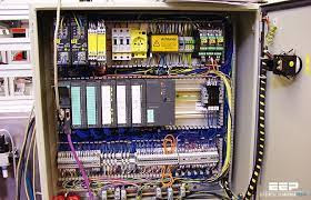 Perbedaan PLC (programmable logic controller) Dan DCS (distributed control system)