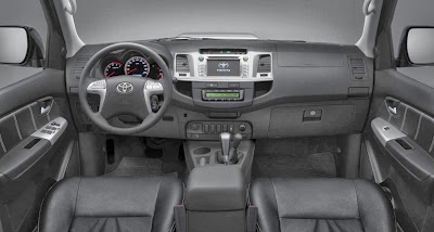 Toyota Hilux 2014 - interior