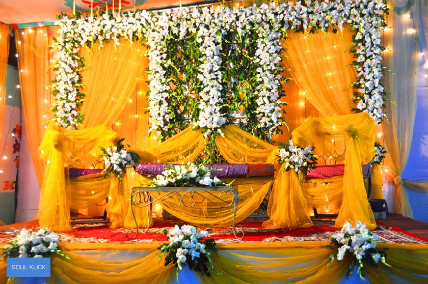  Bengali  Wedding  Guide Gaye Holud or Biye Simple Stage  Design