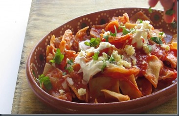 Servir-los-Chilaquiles-770x460