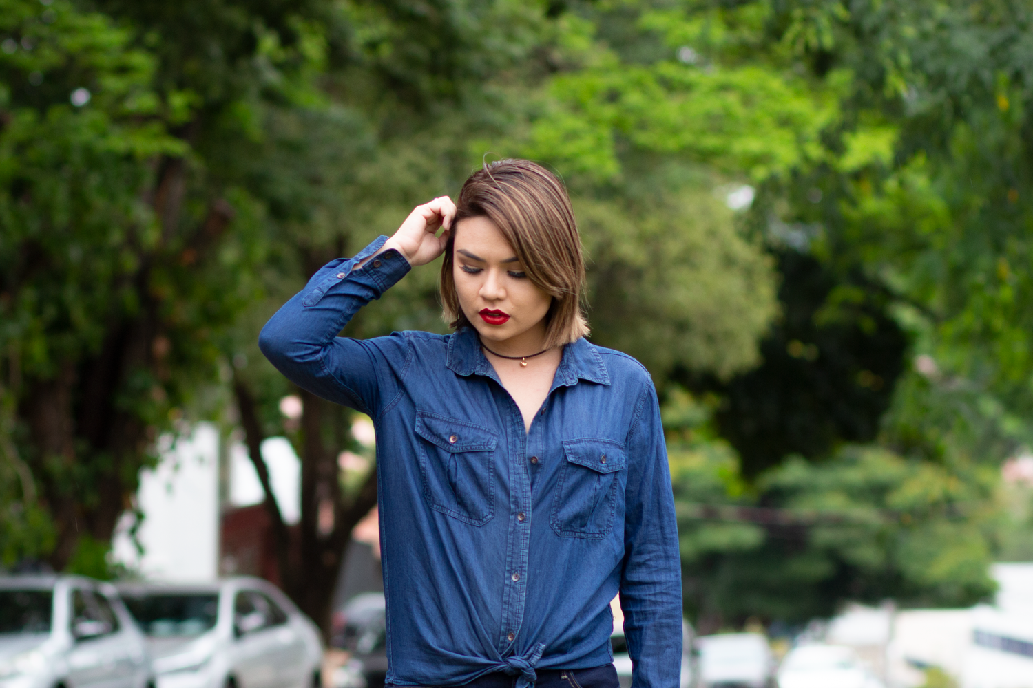 Look camisa e calça jeans por Amanda Hossoi