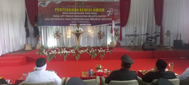 Serahkan SK Remisi Umum HUT RI, Walikota Rudi : Isilah Kehidupanmu dengan Hal yang Positif