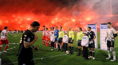 Crazy Soccer Fans - Holigan Fan Celebrating