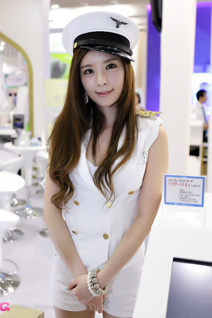 2 Lee Yeon Ah at SIDEX 2012-very cute asian girl-girlcute4u.blogspot.com
