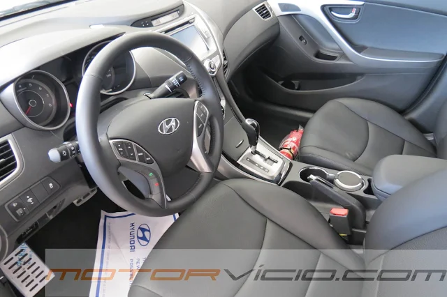 Novo Elantra Flex 2.0 2014 - interior